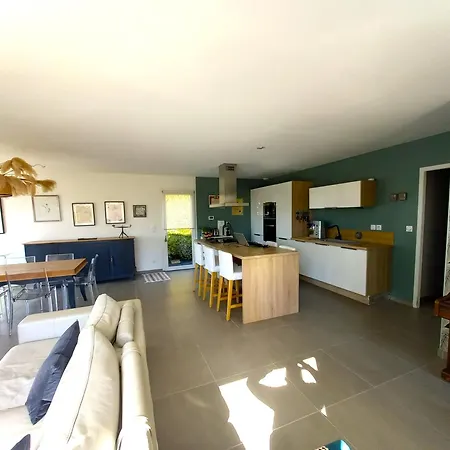 Chambre Parentale A Riom-chatel Guyon *